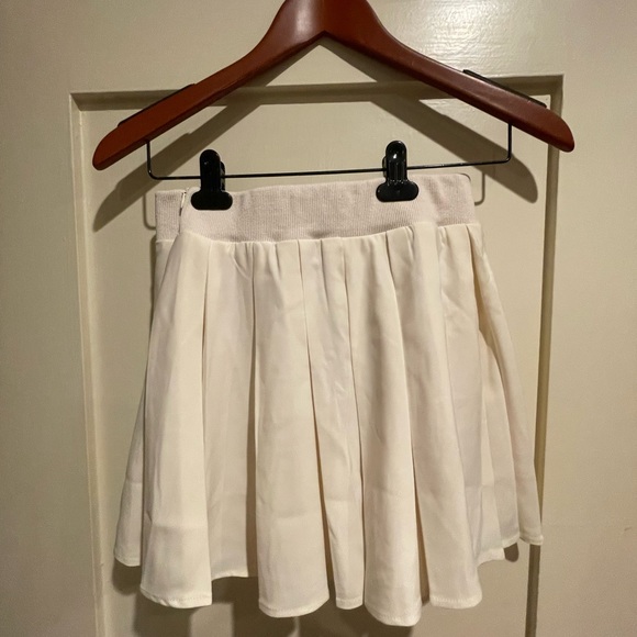 Creamy white tennis vibes skirt skort w/ shorts underneath side zipper stretch - Picture 5 of 11